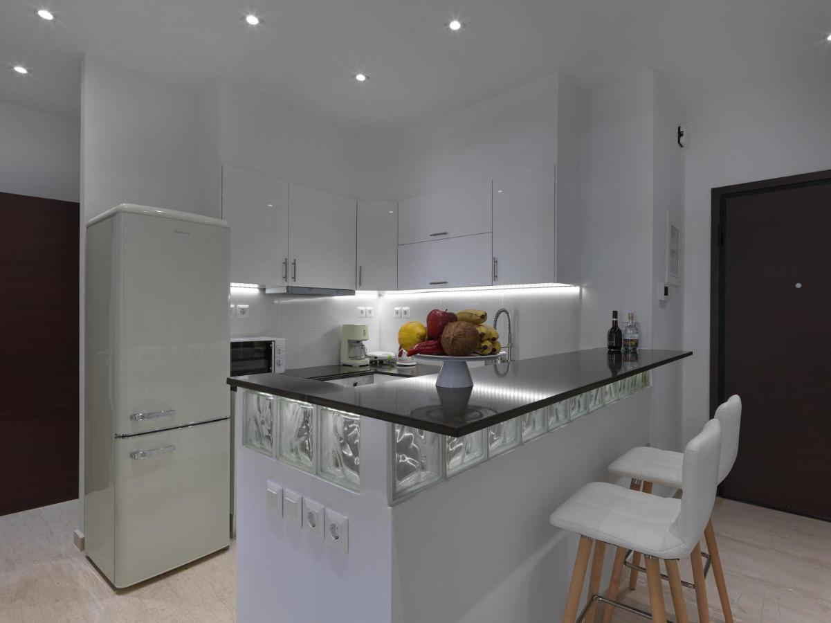 Newly Renovated Apartment In The Heart Of Atenas Exterior foto
