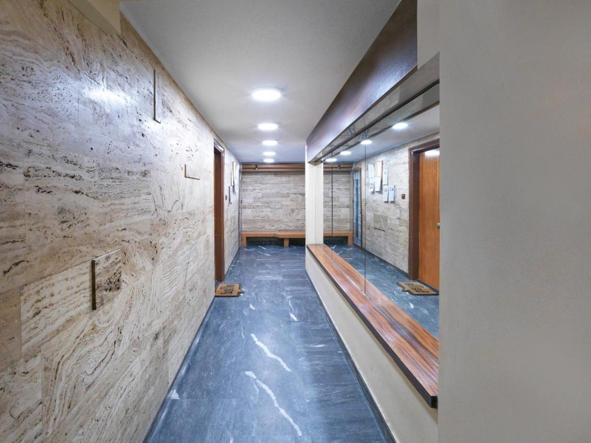 Newly Renovated Apartment In The Heart Of Atenas Exterior foto